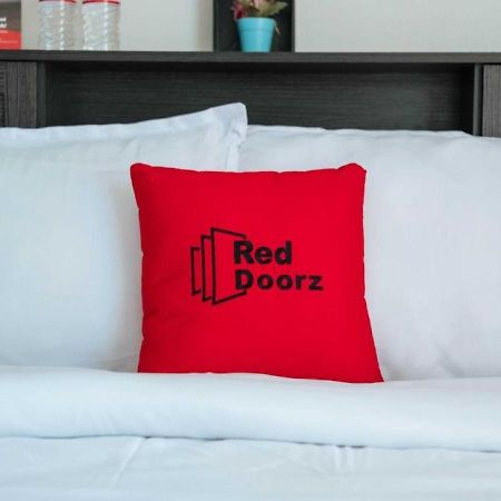 Reddoorz Plus Near Mango Avenue Cebu Exteriör bild
